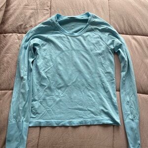 Light blue lululemon long sleeve swiflty tech *2.0